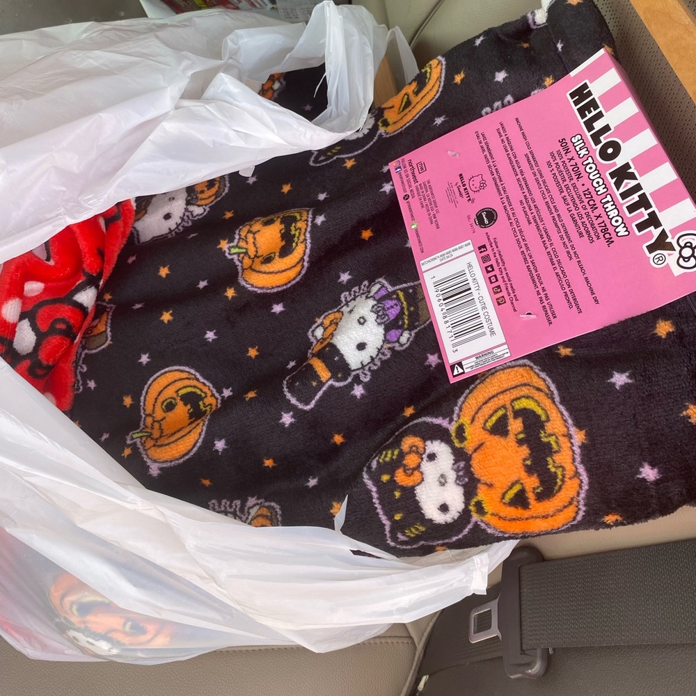 Hello kitty Halloween blanket